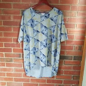 Lularoe irma, size medium